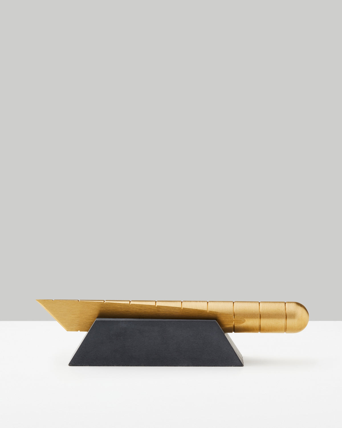 Desk Knife Plinth