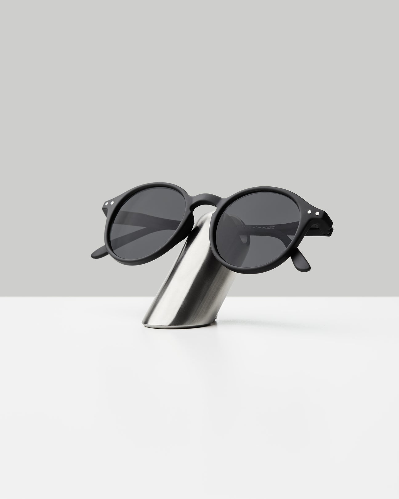 Eyewear Stand – Craighill